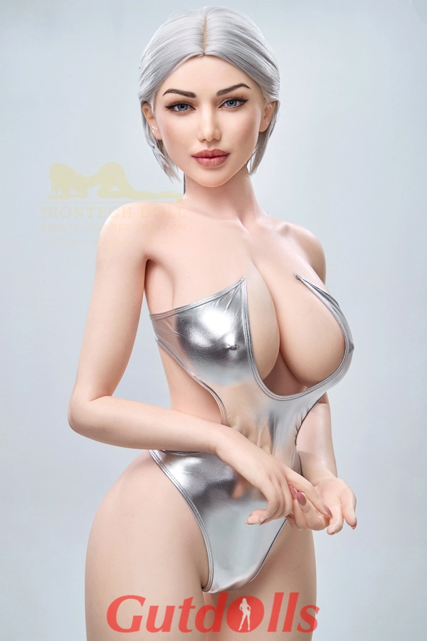 159cm cleaning a sex doll