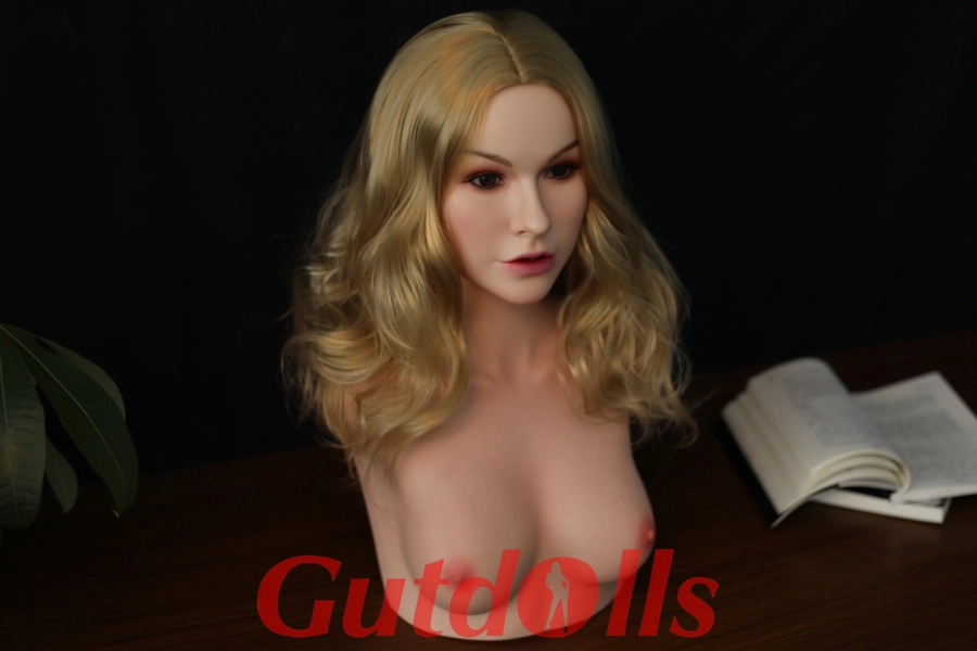 Gilda Orange Indolls of hell