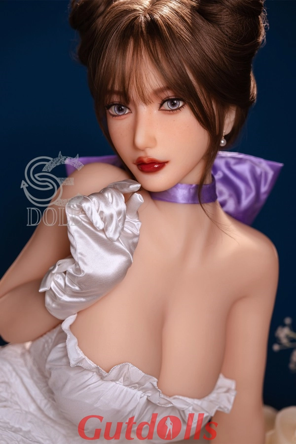 Makoto.C create sex doll